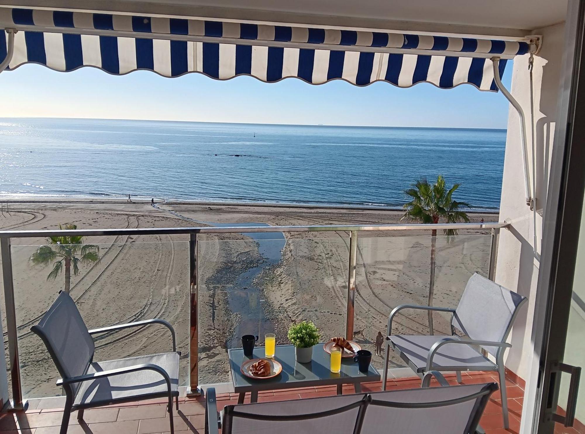 Alojamiento Iberia Playa Estepona Exteriér fotografie