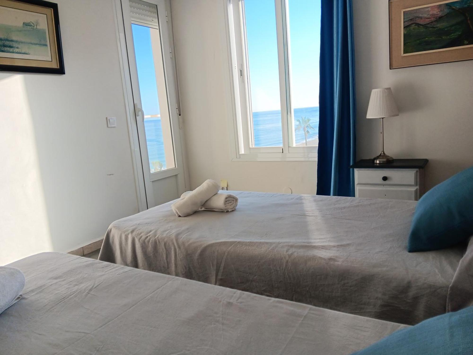 Alojamiento Iberia Playa Estepona Exteriér fotografie