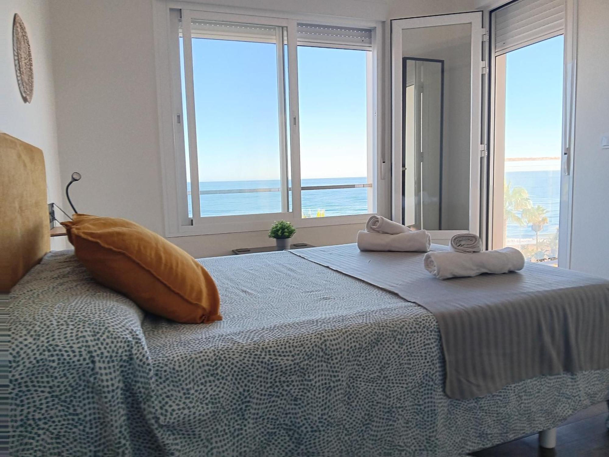 Alojamiento Iberia Playa Estepona Exteriér fotografie